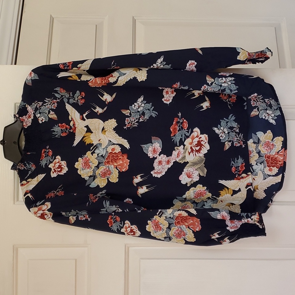 Blouse mock neck.